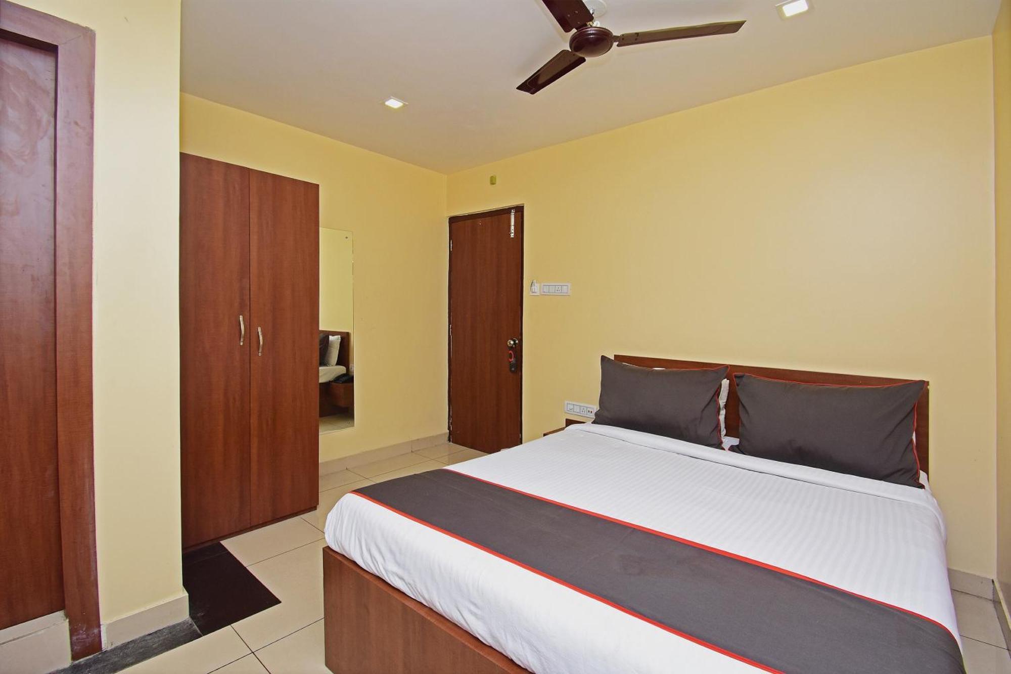 Hotel Super Collection O Gokul Residency Near Emami City Dumdum Opposite Raja Palace Dum Dum Exterior foto